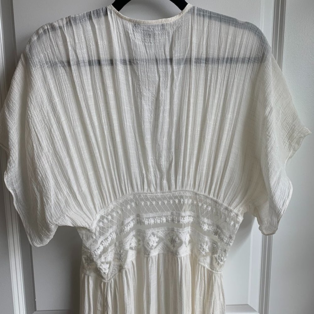 Lulus White Lace Swim Cover/ Robe S